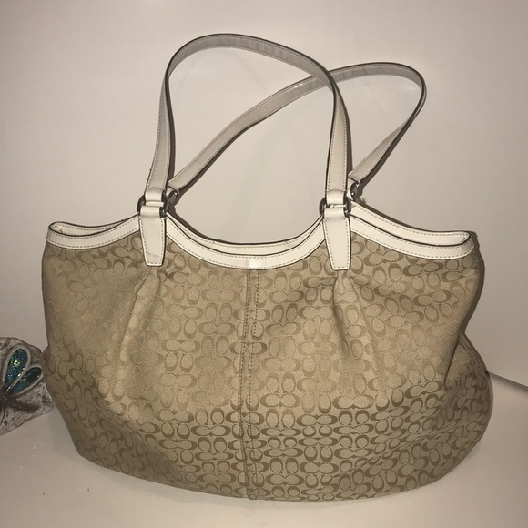 COACH DEVIN SIGNATURE CANVAS TOTE - Picture 3 of 9